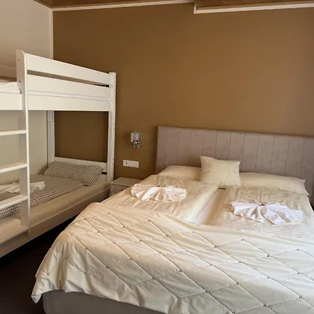 Bed & Breakfast Eulenhof 2*